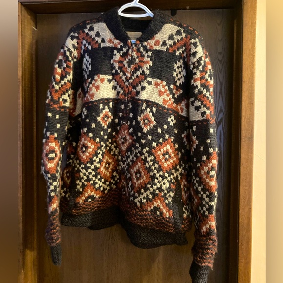 Lucky Brand Sweater - Picture 2 of 3